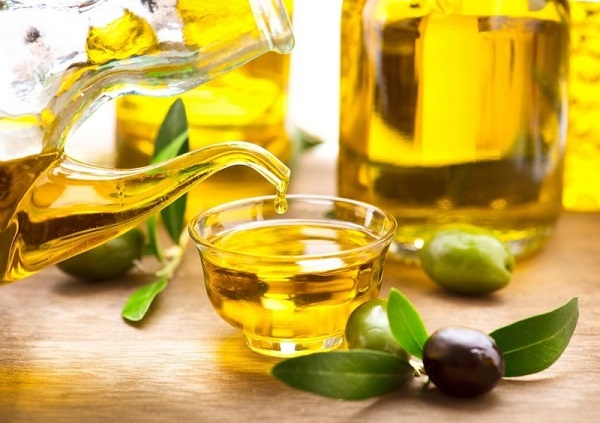 Phytoestrogen trong dầu oliu làm các mô ngực phát triển